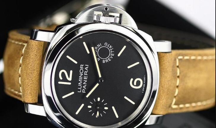 Panerai Luminor klock kopior 8 Days Review:Modern vintagedesign